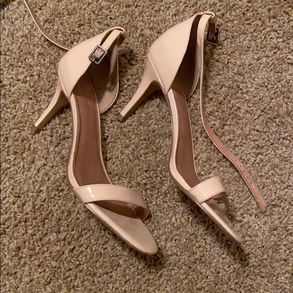 Halogen Heels - Picture 2 of 4
